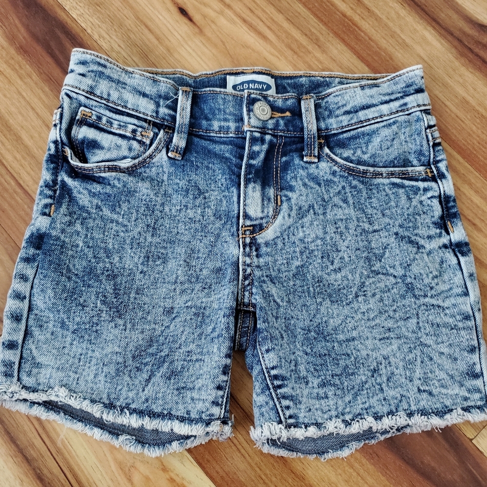 Old Navy Kids jean shorts size 8